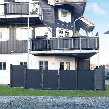 5 Person In Bogense-by Traum *