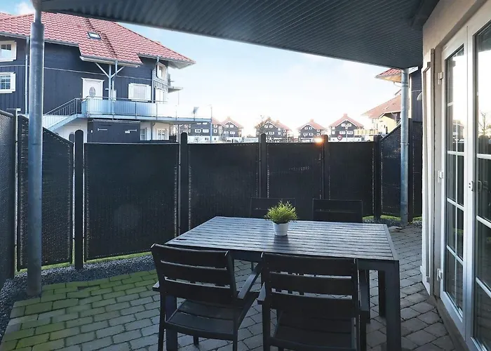 5 Person In Bogense-by Traum Bogense